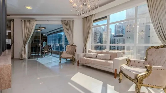 Apartamento com 4 Quartos à venda, 192m² no Meia Praia, Itapema