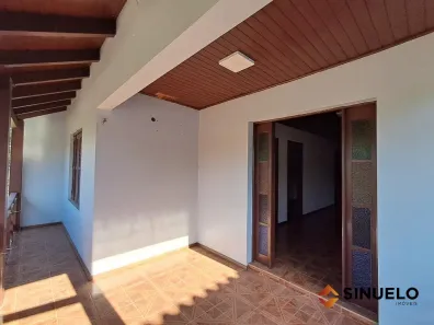 Casa com 3 Quartos para alugar, 118m² no São José, Novo Hamburgo