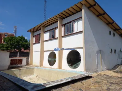Casa com 4 Quartos à venda, 229m² no Jardim Pereira do Amparo, Jacareí