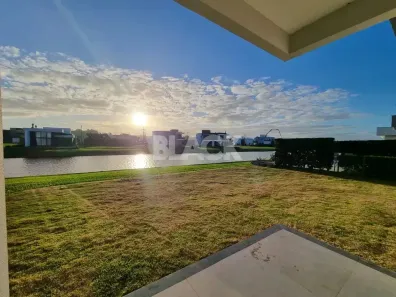 Casa de Condomínio com 4 Quartos à venda, 177m² no Torres, Torres