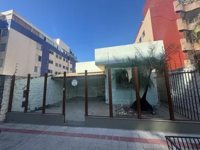 Casa com 4 Quartos para alugar, 250m² no Prado, Belo Horizonte