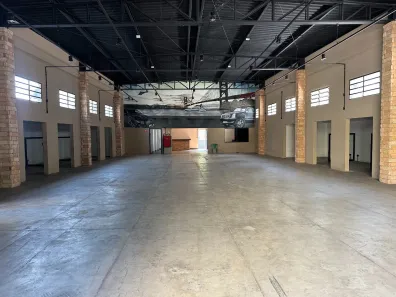 Ponto Comercial à venda, 900m² no Vila Suzana, São Paulo