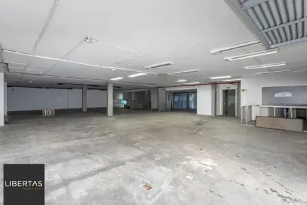 Prédio Comercial com 10 Quartos para alugar, 1289m² no Navegantes, Porto Alegre
