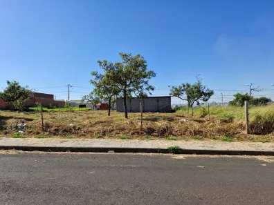 Lote/Terreno à venda, 250m² no Loteamento Luizote de Freitas IV, Uberlândia