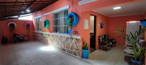 Casa com 3 Quartos para alugar, 240m² no Floresta, Belo Horizonte
