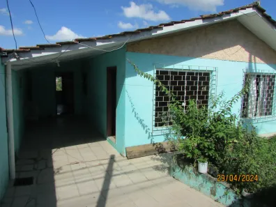 Casa com 4 Quartos à venda, 150m² no Pinheirinho, Curitiba