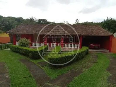 Fazenda/Sítio com 3 Quartos à venda, 380m² no Engenheiro Marsilac, São Paulo