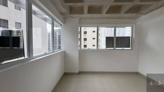 Sala Comercial à venda, 33m² no Centro, Florianópolis