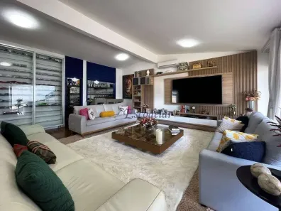 Casa com 4 Quartos à venda, 850m² no Vila Santo Antônio, Cotia