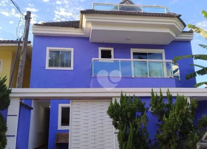 Casa com 5 Quartos à venda, 247m² no Vargem Grande, Rio de Janeiro