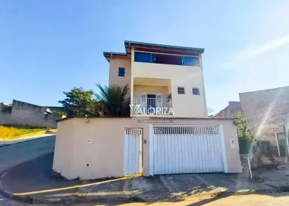 Casa com 3 Quartos à venda, 240m² no Vila Fiori, Sorocaba