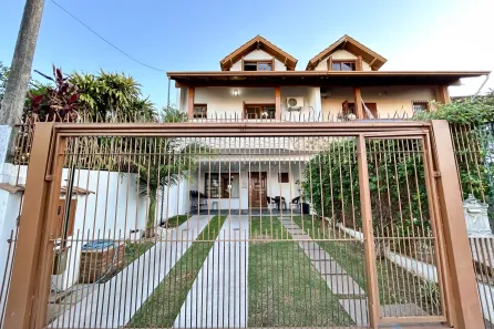 Casa com 3 Quartos à venda, 185m² no Espírito Santo, Porto Alegre
