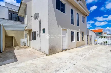 Sobrado com 3 Quartos à venda, 94m² no Uberaba, Curitiba