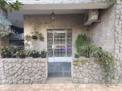 Casa com 3 Quartos à venda, 235m² no Fonseca, Niterói