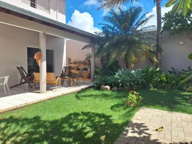 Casa com 4 Quartos para alugar, 402m² no Jardim Karaíba, Uberlândia