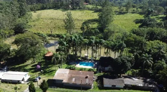 Fazenda/Sítio com 6 Quartos à venda, 400m² no Área Rural de Amparo, Amparo