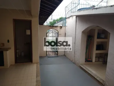 Imóvel Comercial com 4 Quartos à venda, 434m² no Vila Santa Clara, Bauru
