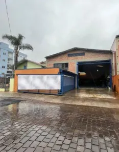Galpão/Depósito/Armazém à venda, 366m² no Cidade Nova, Caxias do Sul