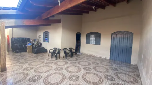 Casa com 4 Quartos à venda, 134m² no Luizote de Freitas, Uberlândia