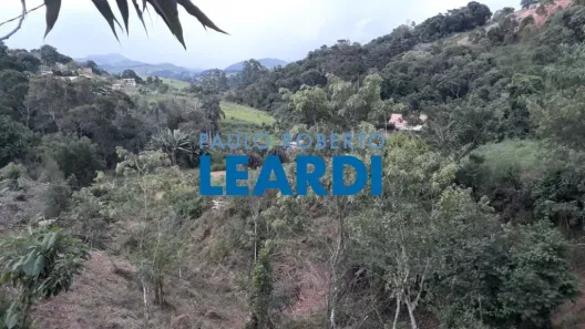 Fazenda/Sítio com 3 Quartos à venda, 1600m² no Chácara dos Pessegueiros, Poços de Caldas