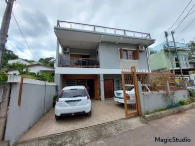 Casa com 4 Quartos à venda, 360m² no Vila Nova, Porto Alegre