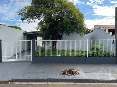 Casa com 3 Quartos para alugar, 65m² no Sebastião de Melo César, Londrina