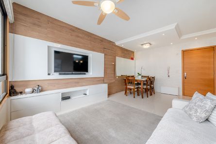 Apartamento com 2 Quartos à venda, 74m² no Passo da Areia, Porto Alegre
