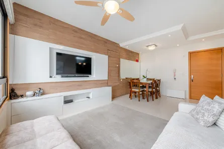 Apartamento com 2 Quartos à venda, 74m² no Passo da Areia, Porto Alegre