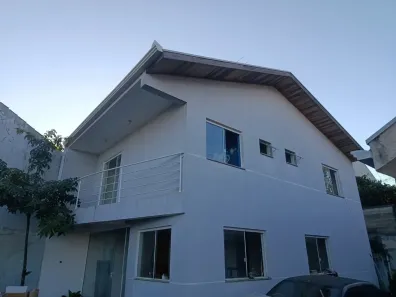 Sobrado com 3 Quartos para alugar, 108m² no Campina do Siqueira, Curitiba