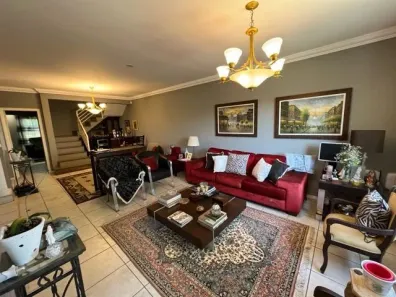 Casa com 5 Quartos à venda, 300m² no Parque Jabaquara, São Paulo