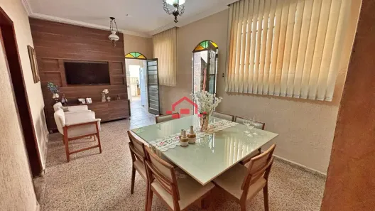 Casa com 3 Quartos à venda, 262m² no Caiçaras, Belo Horizonte