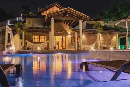 Casa com 6 Quartos à venda, 1000m² no Canto Das Aguas, Igaratá