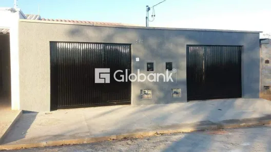 Casa com 2 Quartos à venda, 120m² no Nova Esperança, Montes Claros