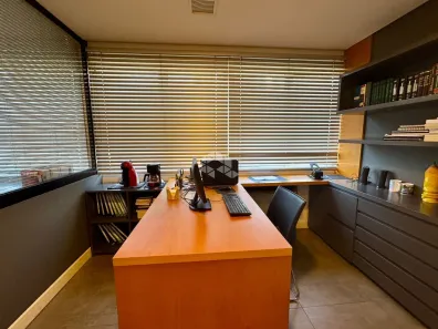 Sala Comercial à venda, 74m² no Centro Histórico, Porto Alegre