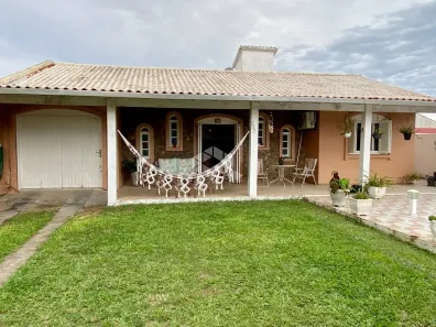 Casa com 4 Quartos à venda, 130m² no Capão da Canoa, Capão da Canoa