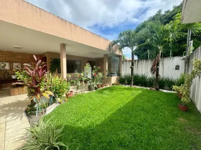 Casa com 5 Quartos à venda, 318m² no Farol, Maceió