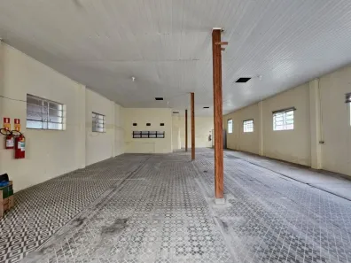 Galpão/Depósito/Armazém para alugar, 351m² no Mercês, Curitiba
