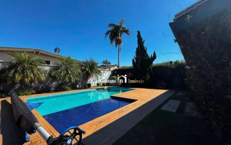 Casa de Condomínio com 3 Quartos para venda ou aluguel, 231m² no Condomínio Flamboyant-B, Atibaia