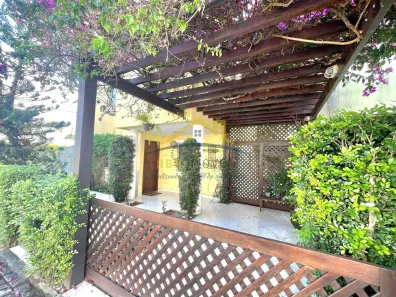 Casa de Condomínio com 3 Quartos à venda, 195m² no Pitangueiras, Lauro de Freitas