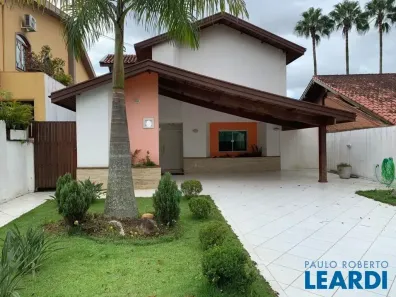 Casa de Condomínio com 3 Quartos à venda, 340m² no Alphaville, Santana de Parnaíba