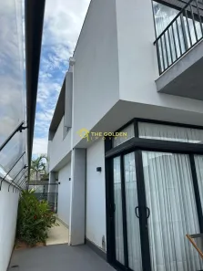 Casa de Condomínio com 3 Quartos à venda, 300m² no Chácaras Alpina, Valinhos