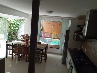Casa com 4 Quartos para alugar, 235m² no São Francisco, Ilhéus