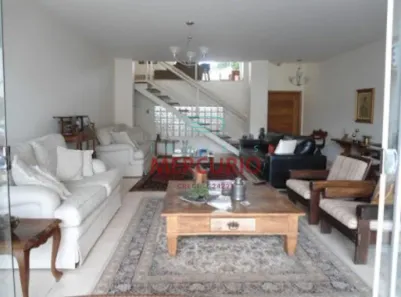 Casa com 4 Quartos à venda, 343m² no Vila Guedes de Azevedo, Bauru