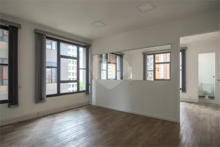 Sala Comercial à venda, 46m² no Vila Olímpia, São Paulo