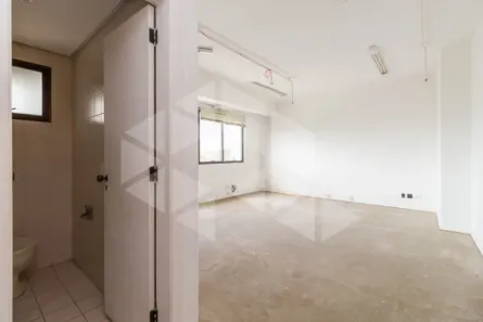 Ponto Comercial para alugar, 35m² no Boa Vista, Porto Alegre