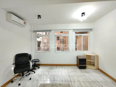 Sala Comercial para alugar, 24m² no Centro Histórico, Porto Alegre