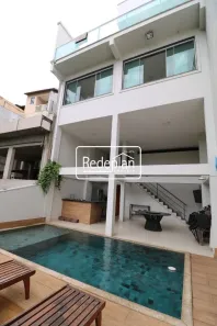 Casa com 3 Quartos à venda, 270m² no Jardim Amália, Volta Redonda