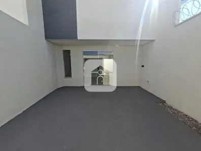 Sobrado com 2 Quartos para alugar, 150m² no Novo Mundo, Uberlândia