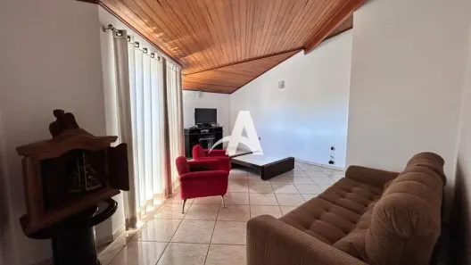 Casa com 4 Quartos para alugar, 278m² no Cidade Jardim, Uberlândia