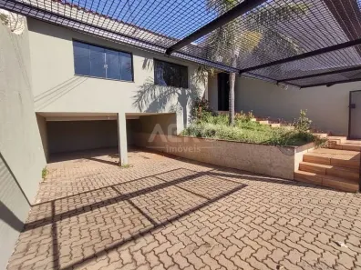 Casa com 4 Quartos à venda, 255m² no Vila Cidade Universitária, Bauru